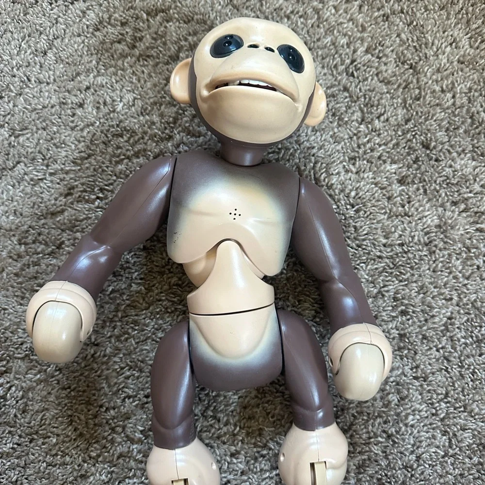 Zoomer Kitty and Zoomer Chimp